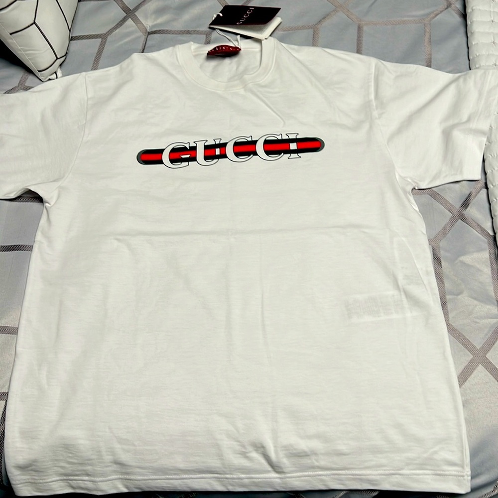 Men’s Gucci t shirt medium